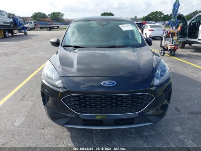 1FMCU0G60NUA46466 Ford ESCAPE SE