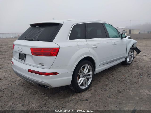 WA1VAAF70JD022310 Audi Q7 3.0t Premium