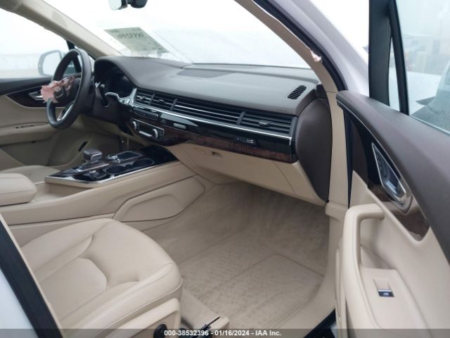 WA1VAAF70JD022310 Audi Q7 3.0t Premium