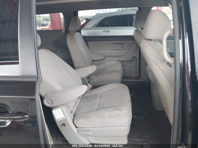 2015 KIA SEDONA LX VIN: KNDMB5C12F6041605