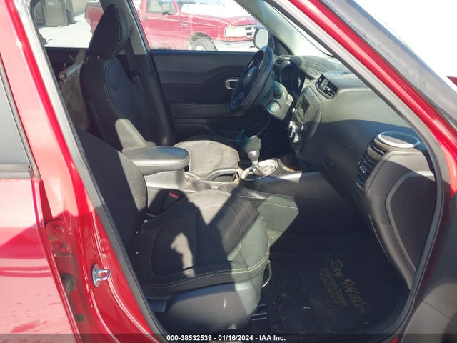 2015 KIA SOUL VIN: KNDJP3A52F7811973