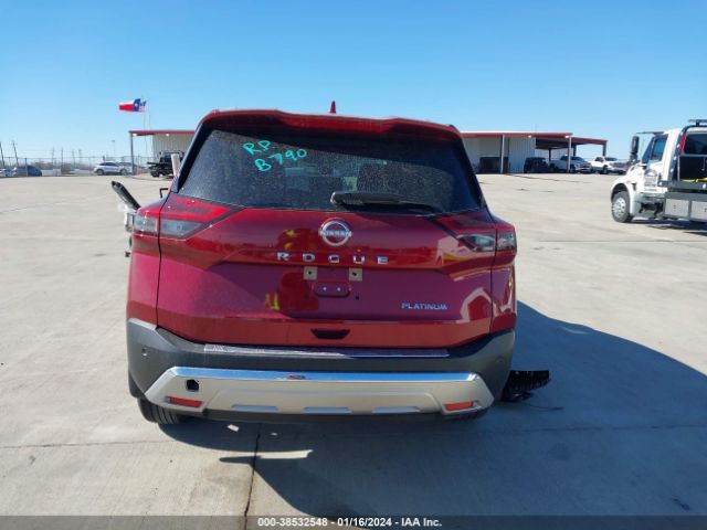 JN8BT3DC2PW107343 Nissan Rogue Platinum Fwd
