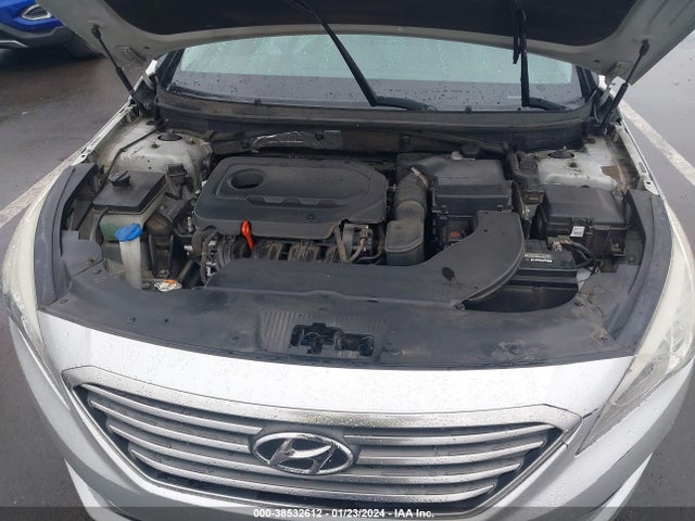 2015 HYUNDAI SONATA SE VIN: 5NPE24AF7FH194726