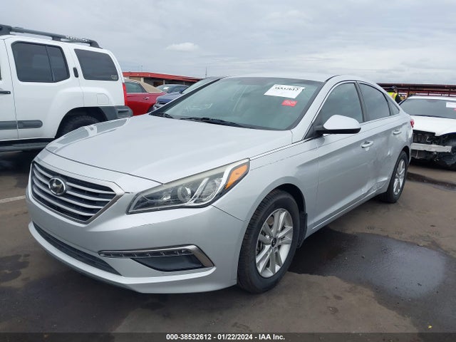 2015 HYUNDAI SONATA SE VIN: 5NPE24AF7FH194726