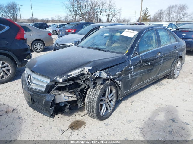 2013 MERCEDES-BENZ C 300 LUXURY 4MATIC/SPORT 4MATIC VIN: WDDGF8AB6DR286231