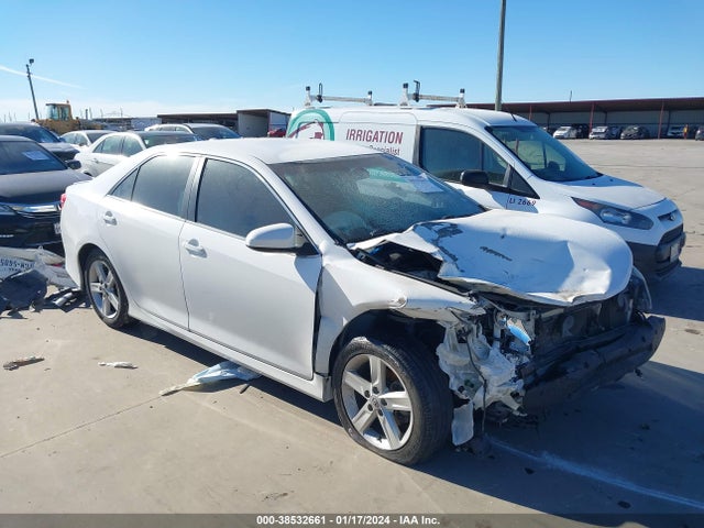 2012 TOYOTA CAMRY SE VIN: 4T1BF1FK0CU148017