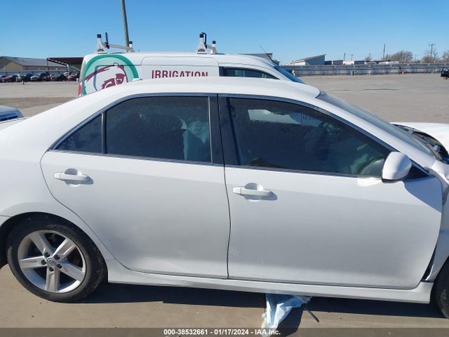 2012 TOYOTA CAMRY SE VIN: 4T1BF1FK0CU148017