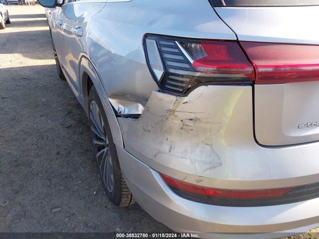WA1VABGE4KB020849 Audi E-tron Premium Plus