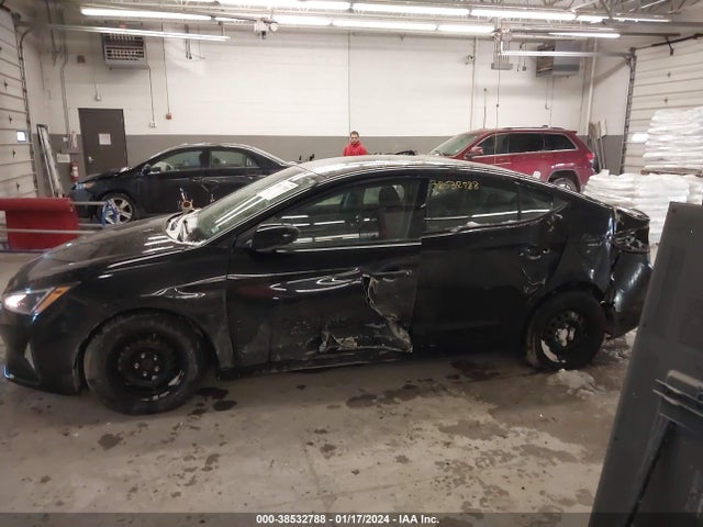 Hyundai ELANTRA SE 2020 5NPD74LFXLH522209 Image 15