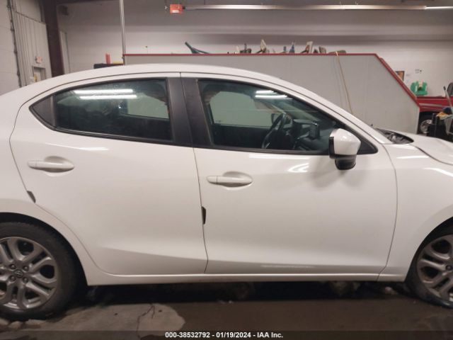 3MYDLBZV4GY103975 Scion IA
