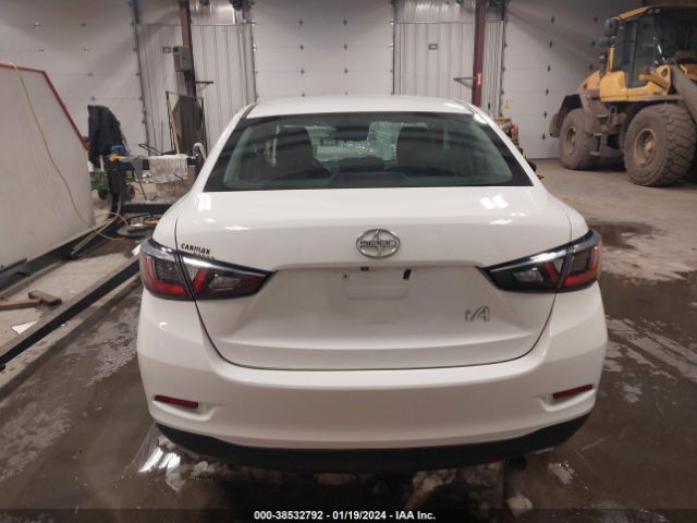 3MYDLBZV4GY103975 Scion IA
