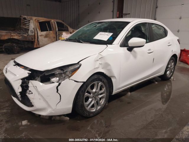 3MYDLBZV4GY103975 Scion IA