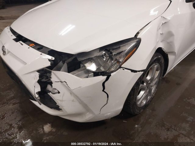 3MYDLBZV4GY103975 Scion IA