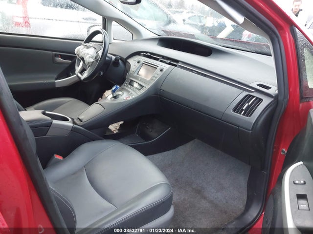Toyota Prius Four 2015 JTDKN3DU9F1981666 Image 5