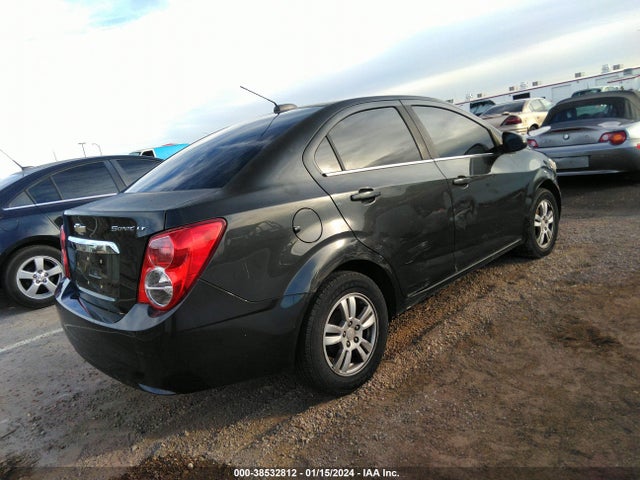Chevrolet Sonic Lt Auto 2015 1G1JC5SH7F4154078 Image 4