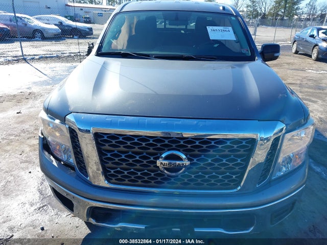 Nissan TITAN SV 2018 1N6AA1EJ7JN502143 Image 10
