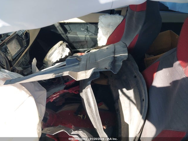 Toyota Corolla Le Plus 2014 5YFBURHE7EP147298 Image 5