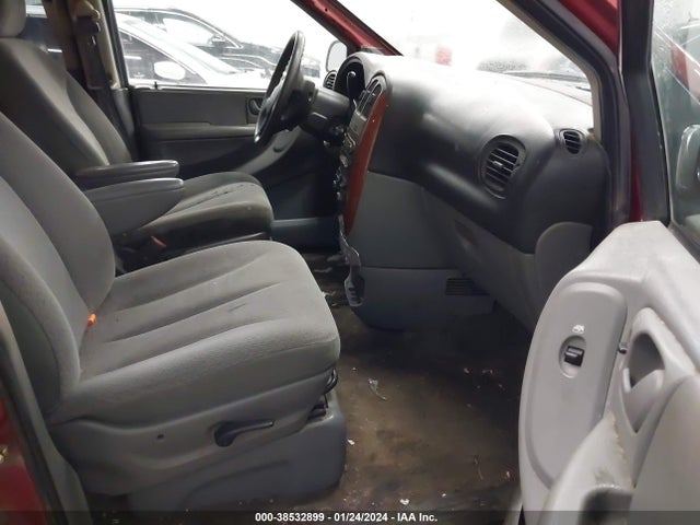 2006 CHRYSLER TOWN & COUNTRY VIN: 1A4GP45R06B745752