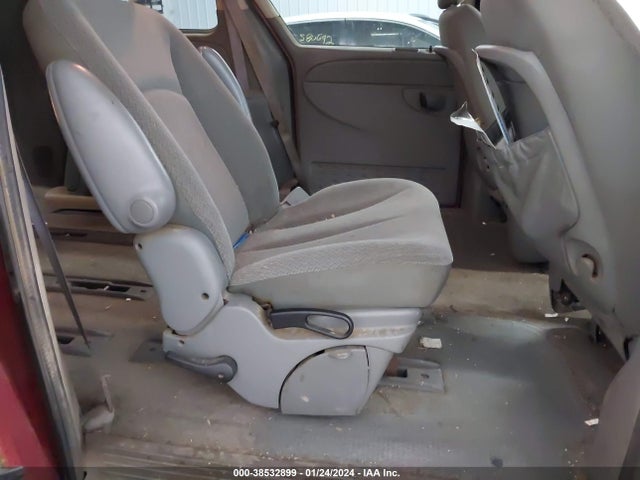 2006 CHRYSLER TOWN & COUNTRY VIN: 1A4GP45R06B745752
