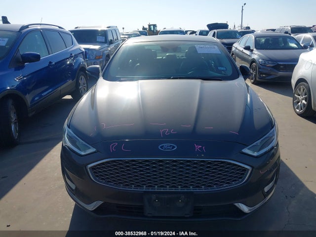 Ford Fusion Hybrid Titanium 2019 3FA6P0RU1KR180870 Image 12