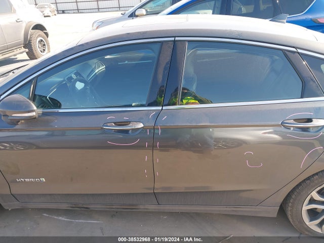 Ford Fusion Hybrid Titanium 2019 3FA6P0RU1KR180870 Image 14