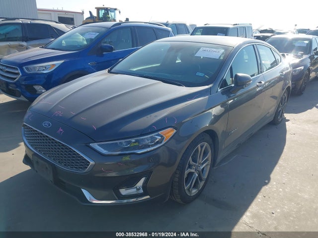 Ford Fusion Hybrid Titanium 2019 3FA6P0RU1KR180870 Image 2