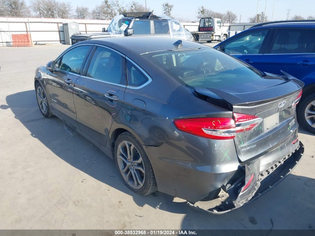 Ford Fusion Hybrid Titanium 2019 3FA6P0RU1KR180870 Image 3