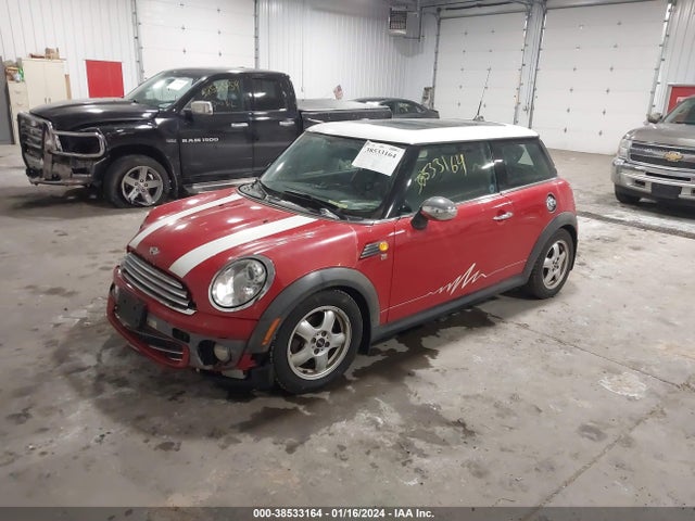 2008 MINI COOPER WMWMF33548TT61151 Photo 1