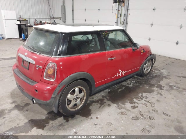 2008 MINI COOPER WMWMF33548TT61151 Photo 3