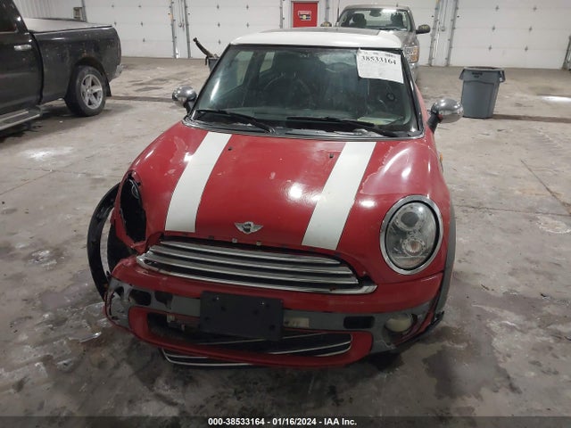 2008 MINI COOPER WMWMF33548TT61151 Photo 5