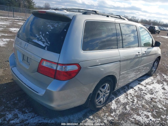 2006 HONDA ODYSSEY EX-L VIN: 5FNRL38776B052477