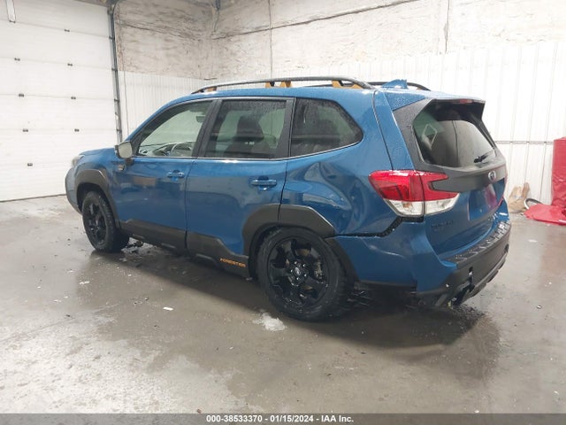 Subaru Forester Wilderness 2023 JF2SKAMC6PH472889 Image 3
