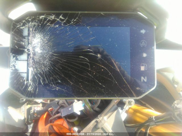 2021 APRILIA RSV4 ZD4KYUB00MS000150 Photo 6