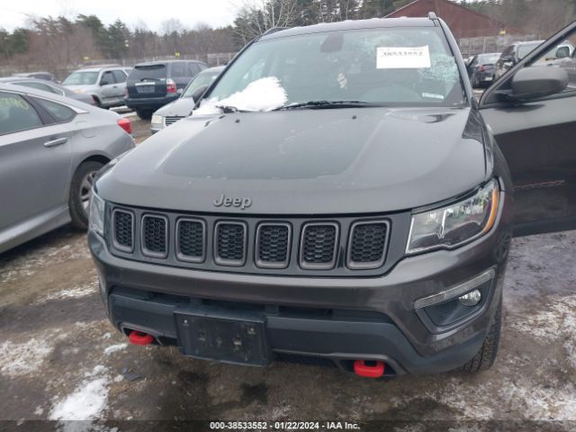 3C4NJDDB2JT413046 Jeep Compass Trailhawk 4x4