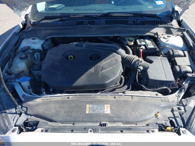 3FA6P0H90FR129086 Ford FUSION SE