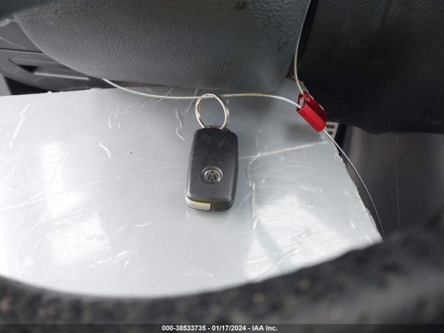 WVGAV7AX3GW605157 Volkswagen Tiguan R-line