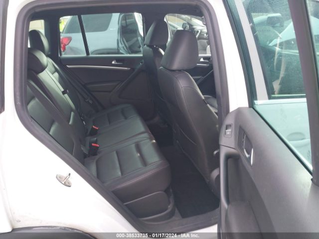 WVGAV7AX3GW605157 Volkswagen Tiguan R-line