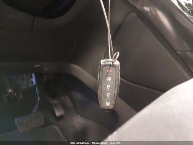 1FMCU9J95GUC40775 Ford Escape Titanium
