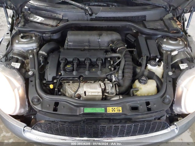 2010 MINI COOPER S WMWMF7C50ATX42931 Photo 9