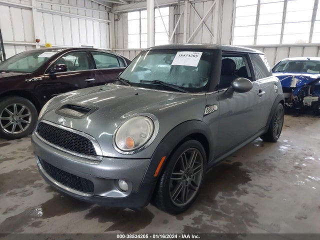 2010 MINI COOPER S WMWMF7C50ATX42931 Photo 1