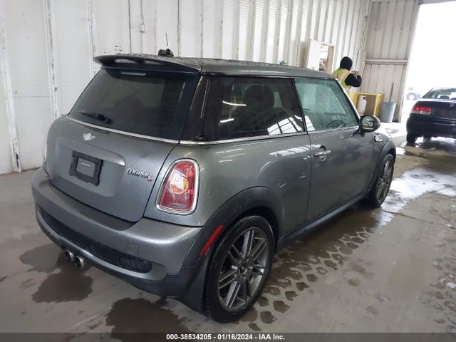 2010 MINI COOPER S WMWMF7C50ATX42931 Photo 3