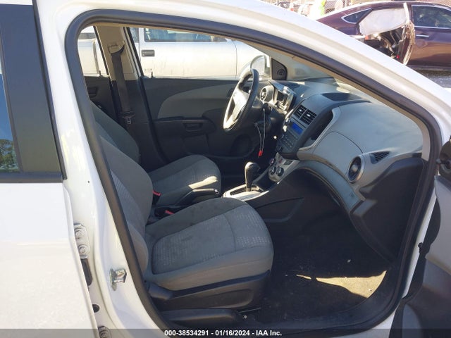 Chevrolet Sonic Ls Auto 2016 1G1JA6SH7G4157141 Image 5