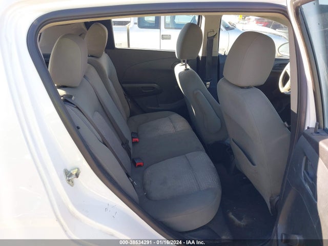 Chevrolet Sonic Ls Auto 2016 1G1JA6SH7G4157141 Image 8