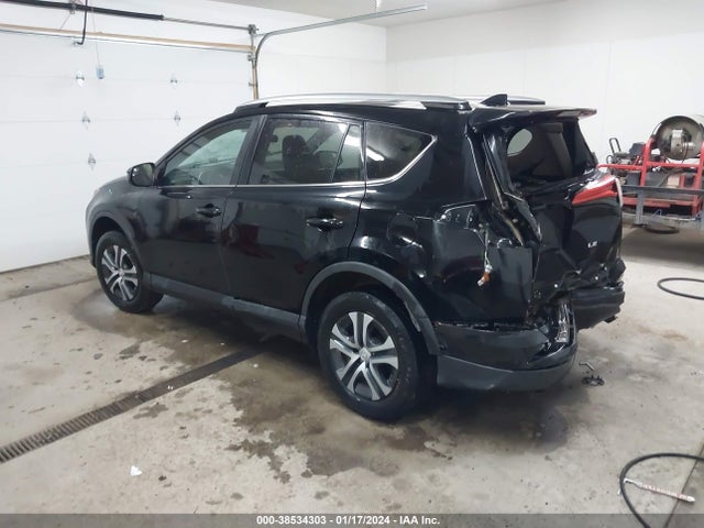 Toyota RAV4 LE 2017 2T3ZFREV8HW332743 Image 3