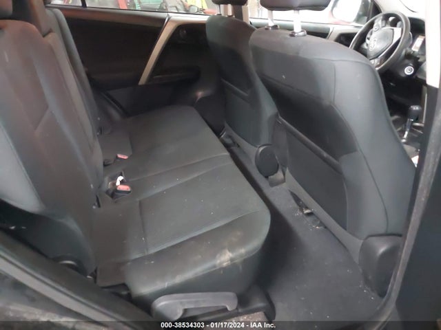 Toyota RAV4 LE 2017 2T3ZFREV8HW332743 Image 8