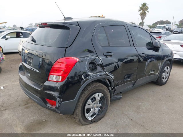 Chevrolet TRAX LS 2018 3GNCJKSB2JL284022 Image 4