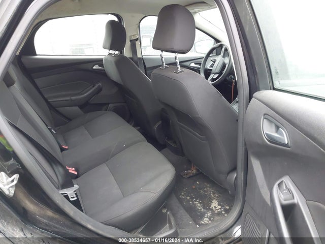 2016 FORD FOCUS SE VIN: 1FADP3K25GL380559