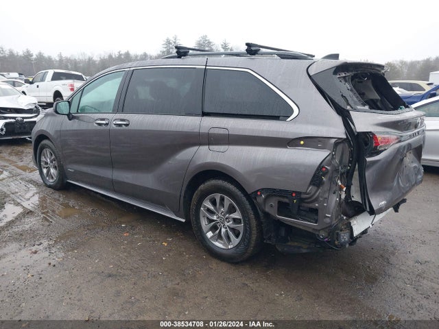 Toyota SIENNA XLE 2021 5TDJSKFC3MS012349 Image 3