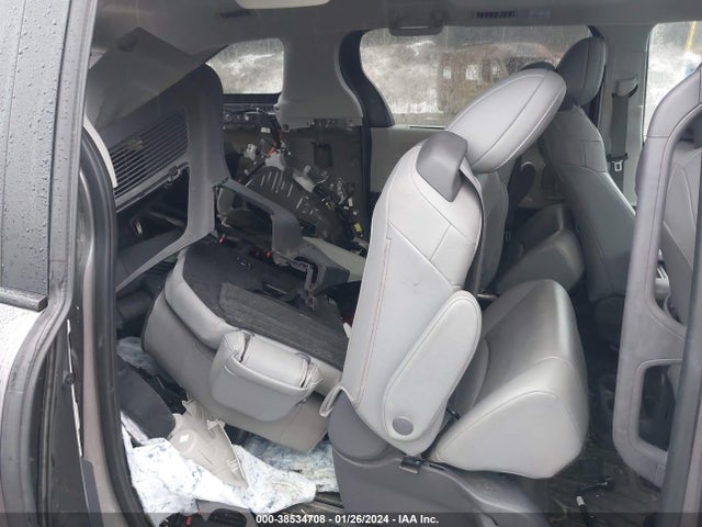 Toyota SIENNA XLE 2021 5TDJSKFC3MS012349 Image 8