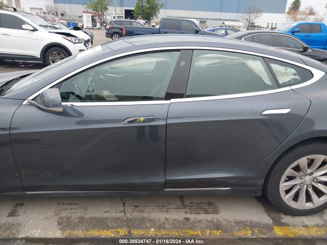 Tesla Model S 60/70/75/85 2016 5YJSA1E18GF175637 Image 15